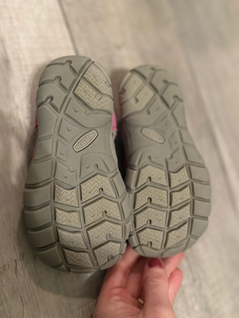 Size 10 Keen Kids Pink Hybrid Hiking Sandals